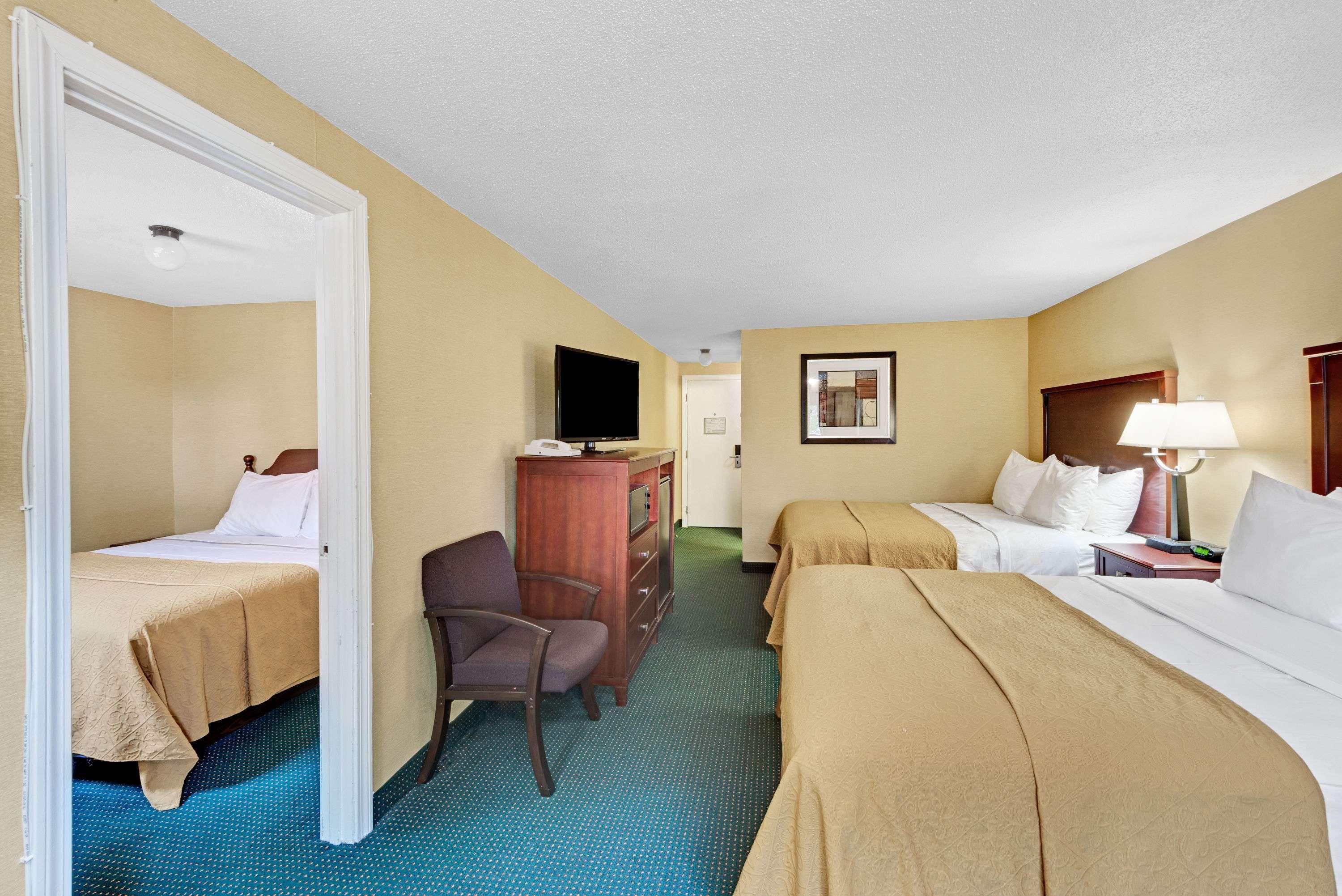 Ramada By Wyndham Kittery Hotell Eksteriør bilde
